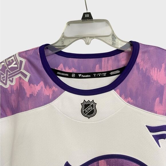 NWT Calgary Flames Hockey Fights Cancer 2024 Fanatics Authentic Jersey Men's S - Picture 5 of 16